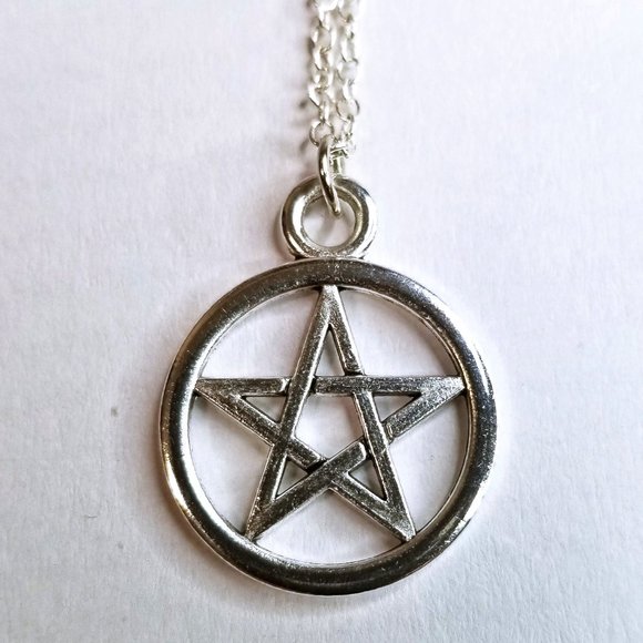Baroque Vintage Jewelry - Small Silver Pentagram Necklace + 925 Chain